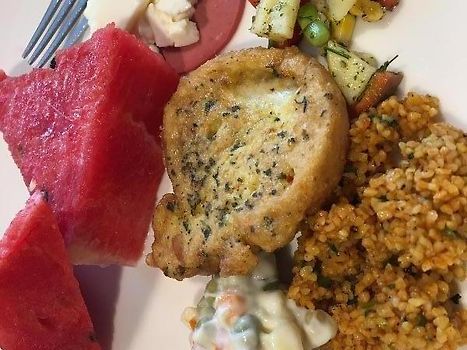 Fresh fruit and vegetables, eggs/potatoes Turkish dishes and coffee 